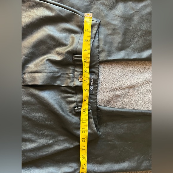 Wide leg faux leather pants, high rise - Picture 6 of 7